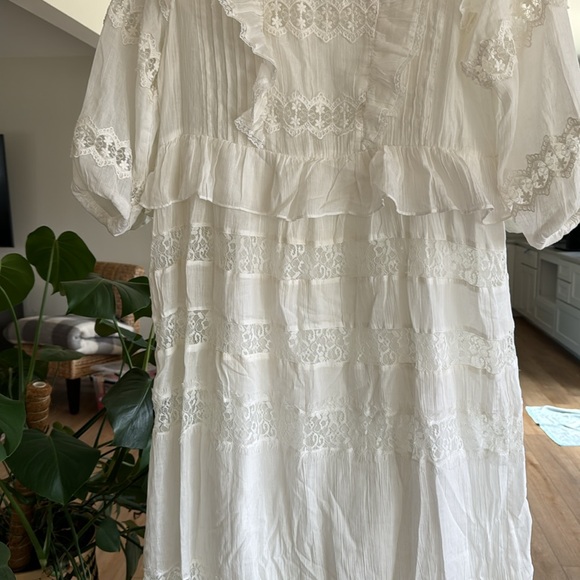 Beautiful NWT Object Cloud Dancer White Lace Dress - Picture 3 of 5